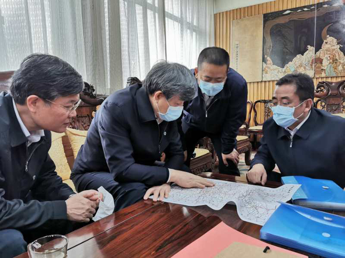 国铁老总_国赫天著老总背景